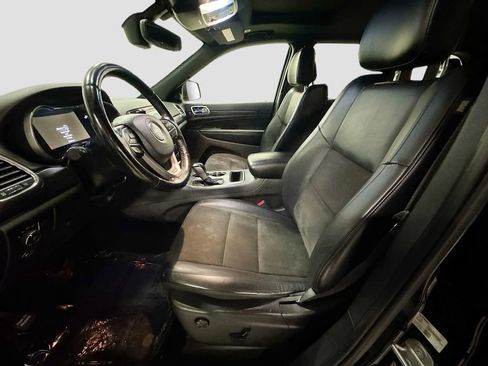 Used 2020 Jeep Grand Cherokee Altitude image 22
