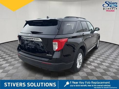 Used 2021 Ford Explorer XLT AWD/4WD image 6