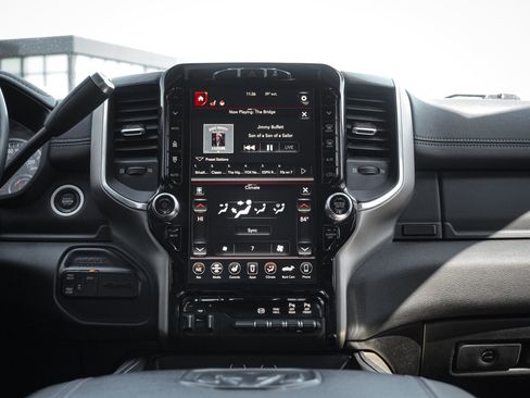 Used 2020 RAM 2500 Laramie image 30