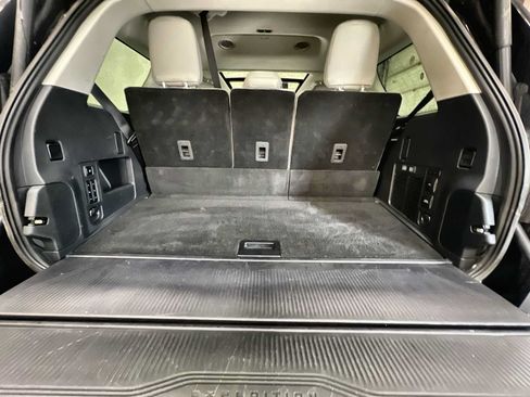 Used 2025 Ford Expedition Active AWD/4WD image 21