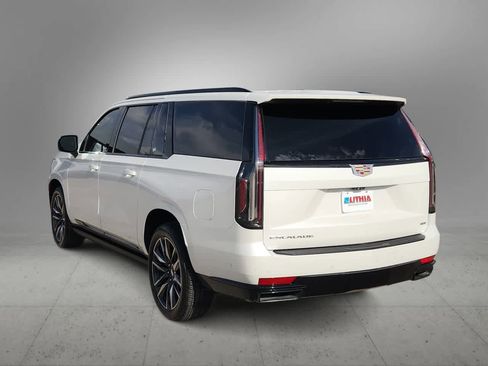 Used 2021 Cadillac Escalade ESV Sport Platinum image 6