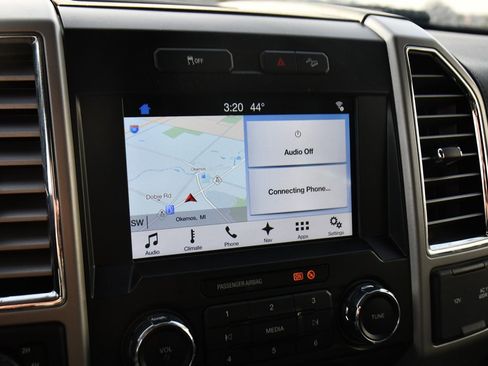 Used 2017 Ford F350 Lariat image 23