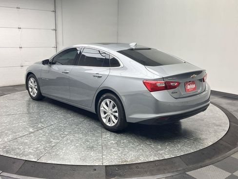 Used 2024 Chevrolet Malibu LT FWD image 2