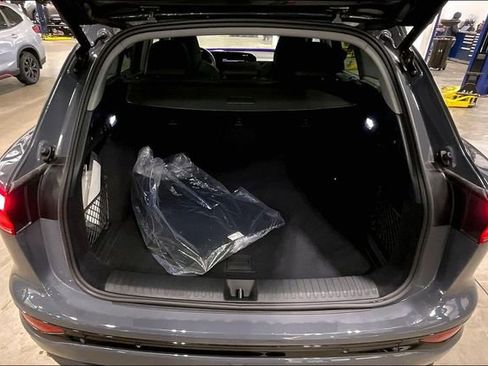 Used 2025 Audi Q6 e-tron Premium Plus w/ Premium Plus image 28