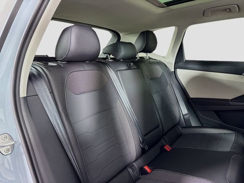 New 2026 Volkswagen Taos SE AWD/4WD image 27