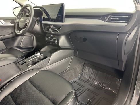 Used 2025 Ford Escape Platinum image 33