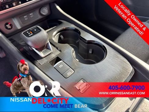 Used 2024 Nissan Rogue SV FWD image 25