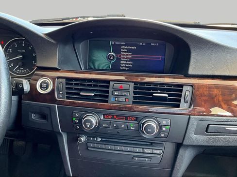 Used 2010 BMW 328i Sedan RWD image 6