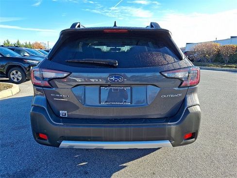 Used 2023 Subaru Outback Limited image 5
