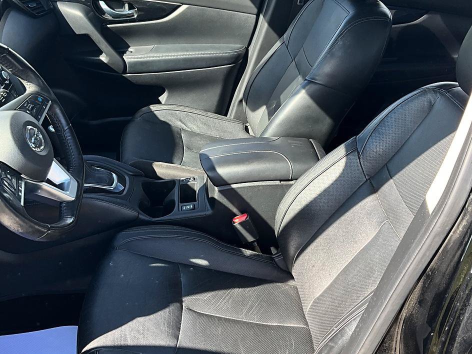 Used 2019 Nissan Rogue Sport SL w/ Premium Package AWD/4WD image 18