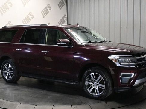 Used 2024 Ford Expedition Max Limited RWD image 3