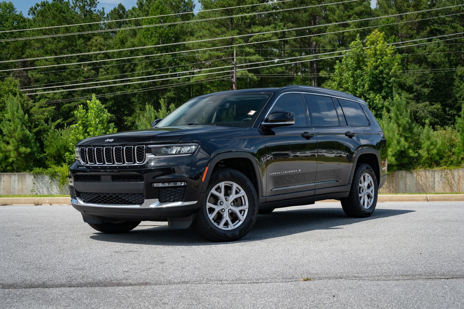 Used 2021 Jeep Grand Cherokee L Limited AWD/4WD image 1
