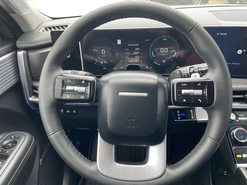 Used 2025 Hyundai Santa Fe Limited FWD image 19