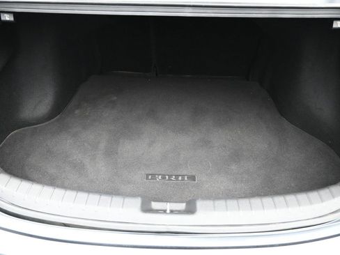 Used 2022 Kia Forte LXS image 14