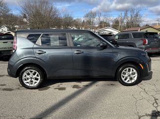Used 2024 Kia Soul LX w/ Option Group 015 video 2
