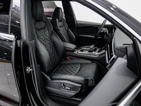Used 2023 Audi SQ8 Prestige image 24