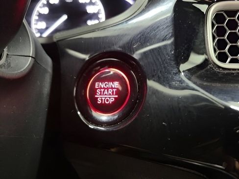 Certified 2025 Honda Civic Sport image 31