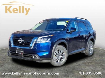 Certified 2025 Nissan Pathfinder SV