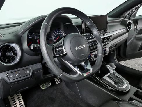 Used 2024 Kia Forte GT-Line FWD image 4