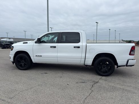 Used 2024 RAM 1500 Big Horn AWD/4WD image 6