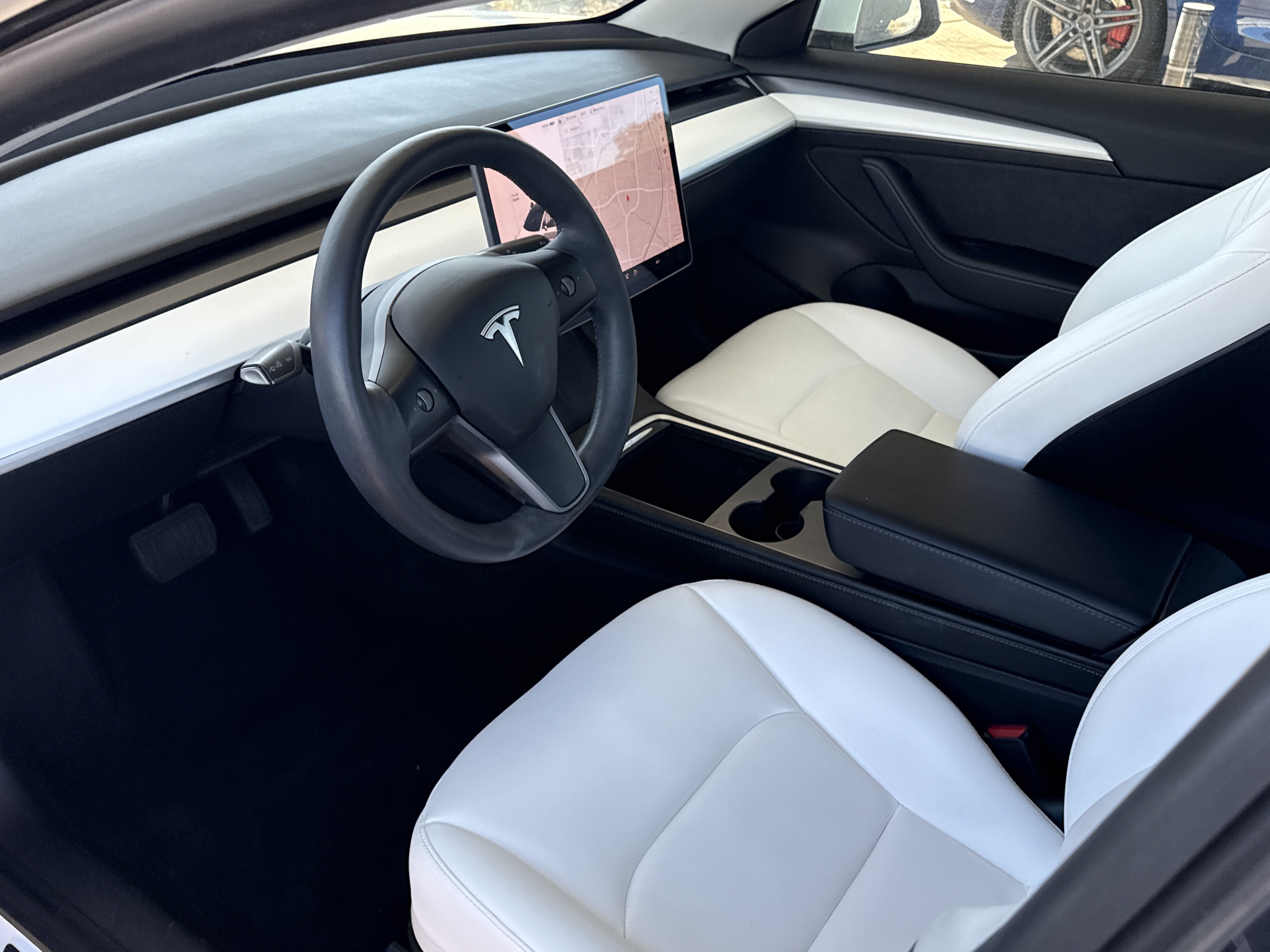 Used 2021 Tesla Model 3 Standard Range Plus RWD image 3