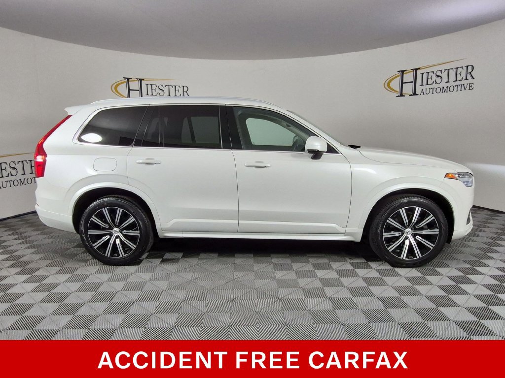 Used 2020 Volvo XC90 T5 Momentum w/ Protection Package Premier AWD/4WD image 3