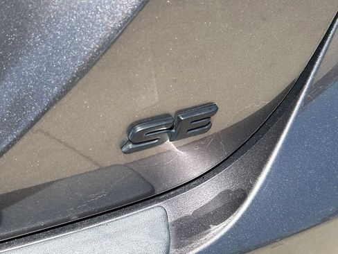 Used 2023 Toyota Camry SE FWD image 12
