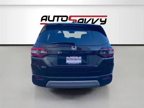 Used 2025 Honda Pilot EX-L image 6