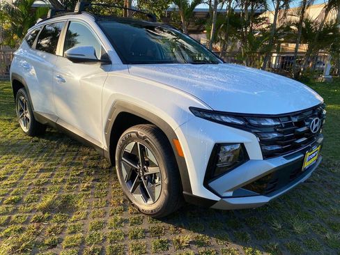 New 2025 Hyundai Tucson SEL image 1