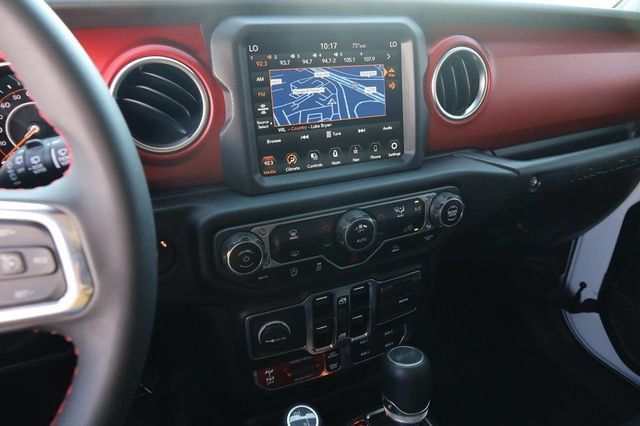 Used 2023 Jeep Wrangler Unlimited Rubicon AWD/4WD image 18