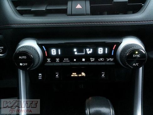 Certified 2024 Toyota RAV4 SE image 21