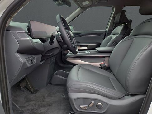 Used 2024 Kia EV9 Light Long Range image 23