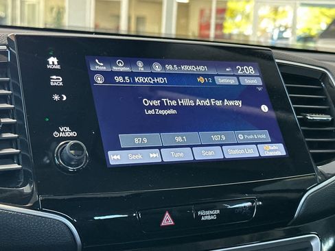 Used 2019 Honda Pilot Touring image 22