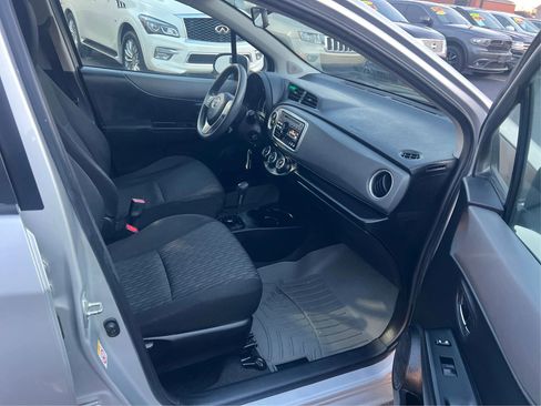 Used 2014 Toyota Yaris LE image 17