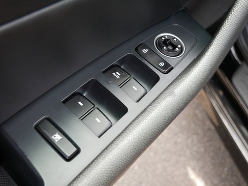 Used 2018 Hyundai Sonata SEL w/ Tech Package 02 FWD image 16