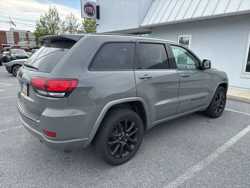 Used 2020 Jeep Grand Cherokee Altitude image 6