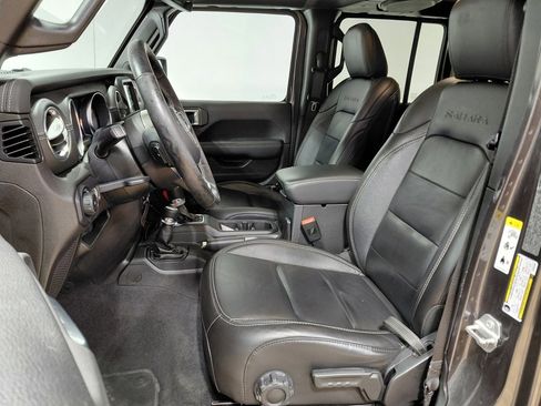 Certified 2019 Jeep Wrangler Unlimited Sahara image 19