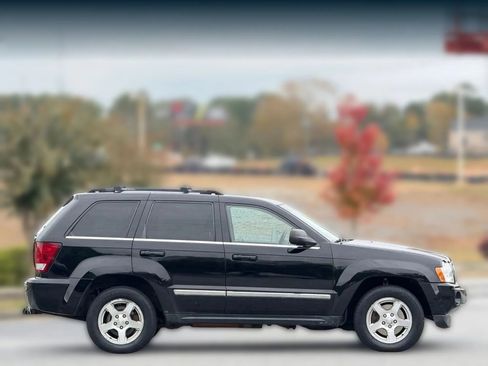Used 2006 Jeep Grand Cherokee Limited image 7