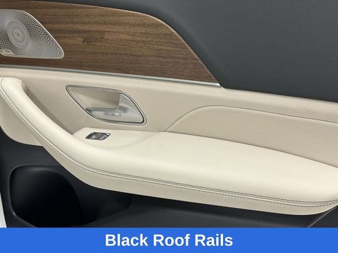 Certified 2025 Mercedes-Benz GLE 450 4MATIC image 18