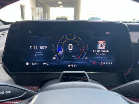Used 2024 Chevrolet Traverse RS AWD/4WD image 15
