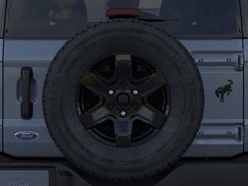 New 2025 Ford Bronco Outer Banks w/ Black Appearance Package image 24