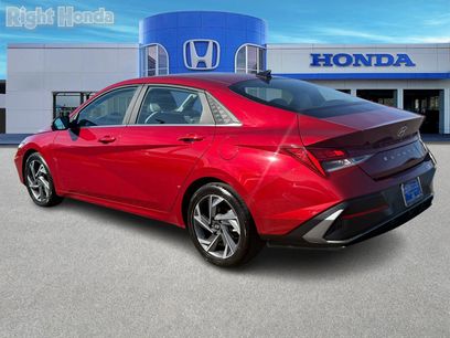 Used 2024 Hyundai Elantra Limited