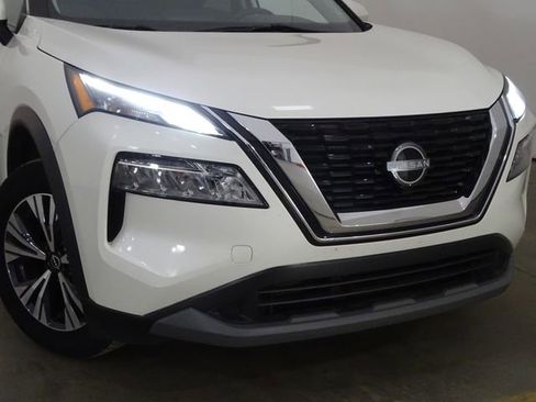 Used 2023 Nissan Rogue SV image 44