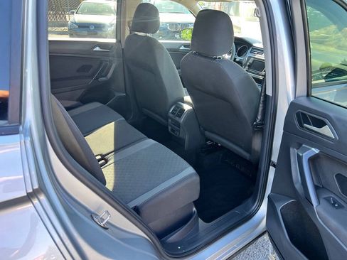 Used 2019 Volkswagen Tiguan S w/ Driver Assistance Package AWD/4WD image 10