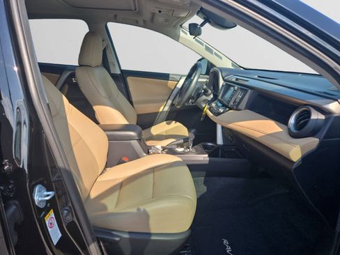 Used 2017 Toyota RAV4 XLE image 15