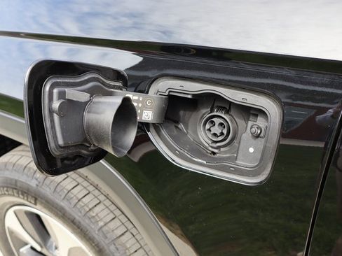 New 2025 Jeep Grand Cherokee Limited 4xe image 5