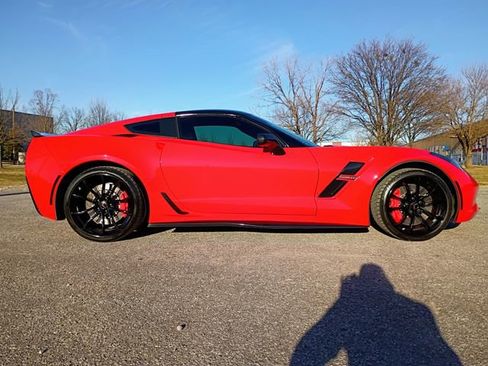 Used 2017 Chevrolet Corvette Grand Sport image 13