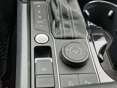 Used 2021 Volkswagen Atlas Cross Sport SEL Premium R-Line AWD/4WD image 27
