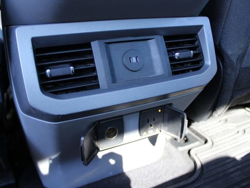 Used 2023 Ford F250 XLT image 16