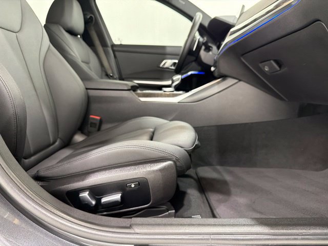 Used 2021 BMW 330i xDrive Sedan w/ Driving Assistance Package AWD/4WD image 20